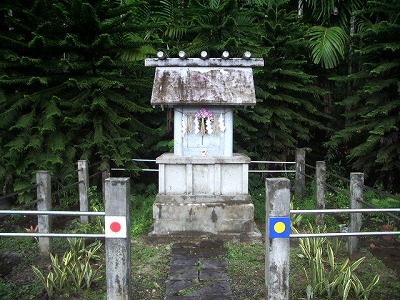 南洋神社 祠